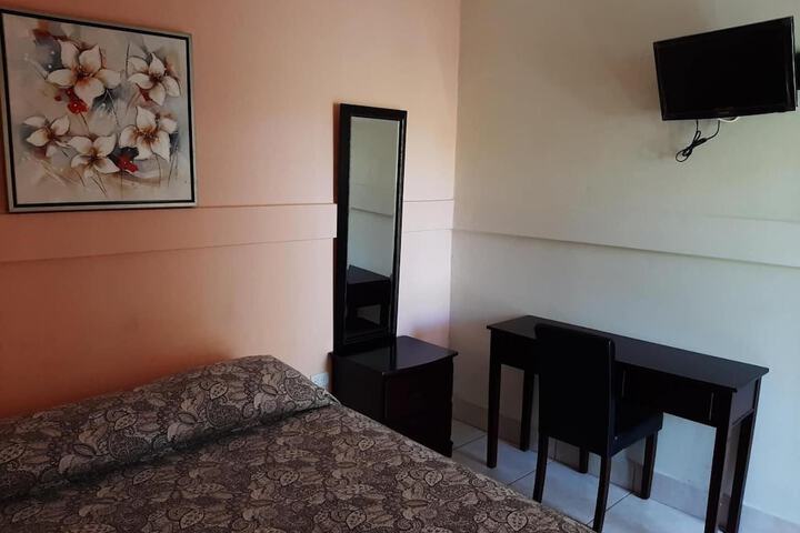 Room 4 of 42