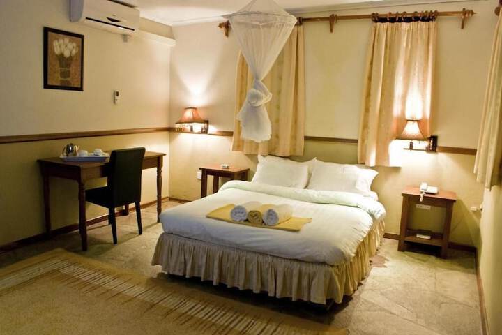 Room 9 of 53