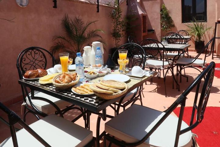 Breakfast/Coffee Service 46 of 70