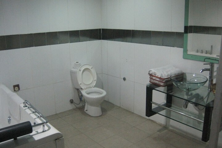 Room 15 of 81