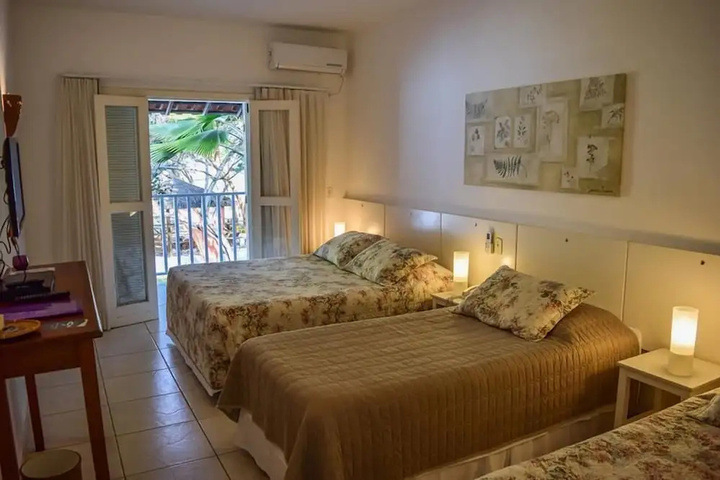 Room 5 of 17