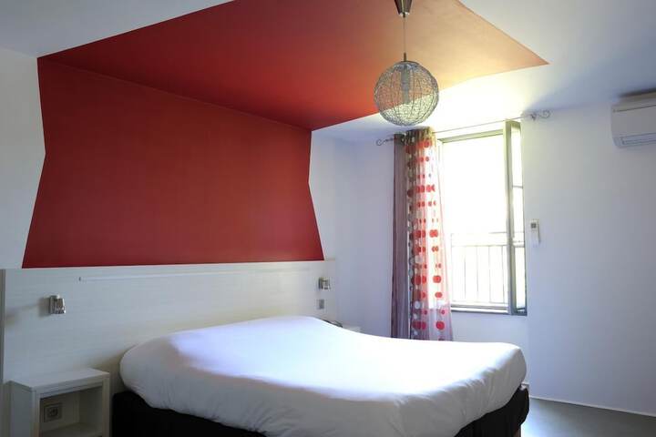 Room 15 of 46