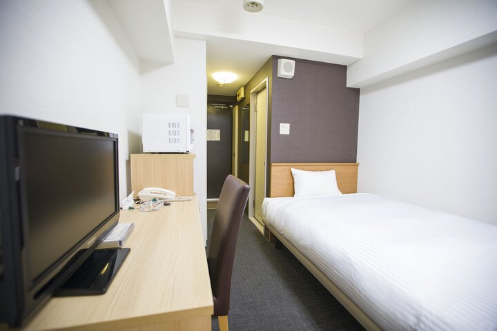 Room 19 of 53