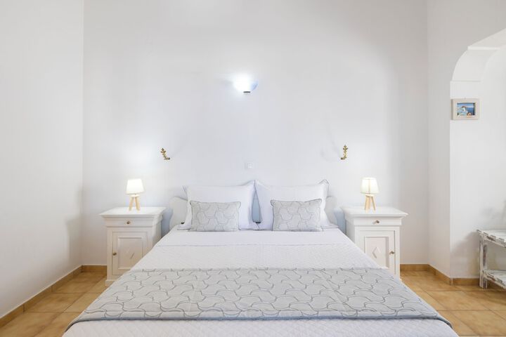 Room 2 of 58
