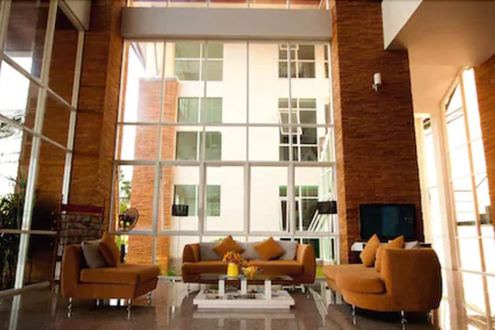 Hotel Interior 4 of 33