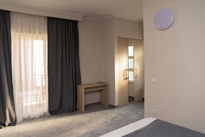Room 12 of 54