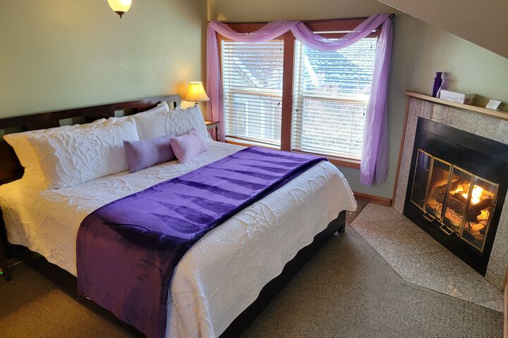 Room 6 of 53