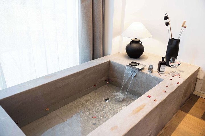 Room 90 of 125