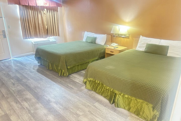 Room 19 of 35
