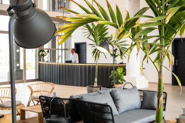 Guest Lobby