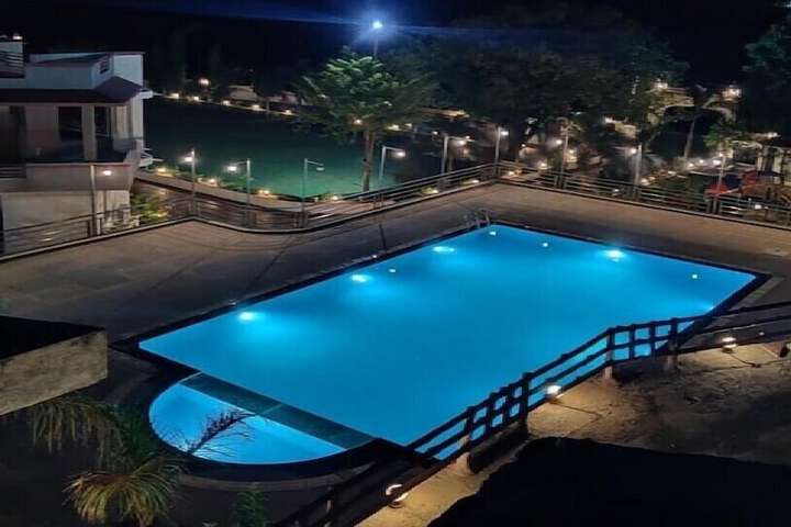 Pool 22 of 42