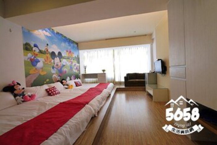 Room 18 of 46