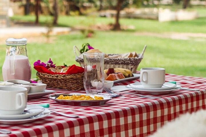 Breakfast/Coffee Service 147 of 159