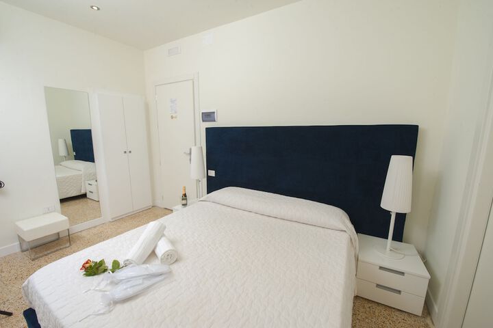 Room 13 of 54
