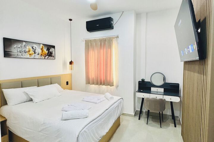 Room 93 of 339