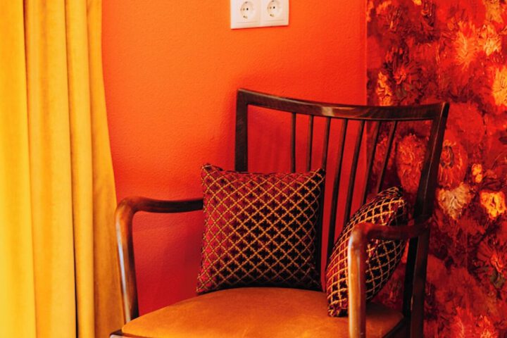Room 19 of 40
