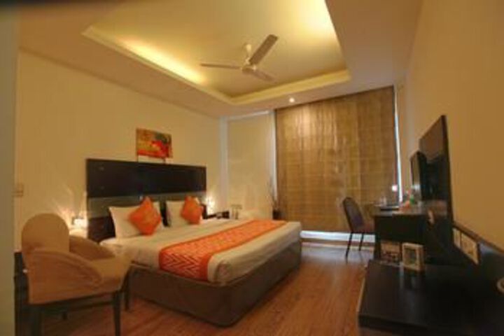 Oyo Rooms Fortis Ii