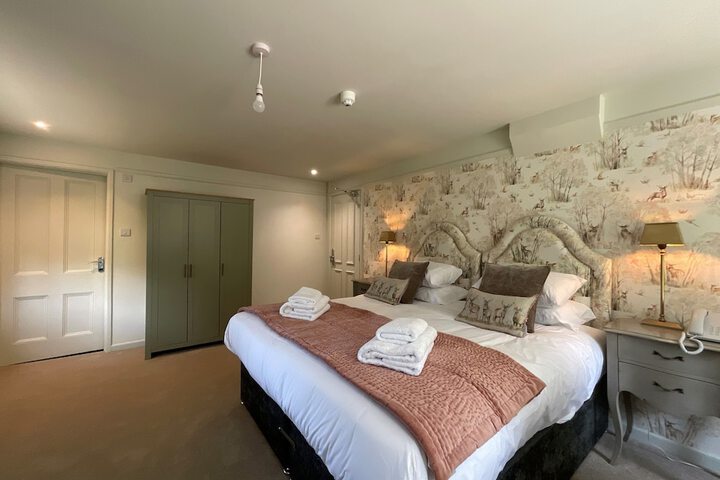 Room 16 of 53