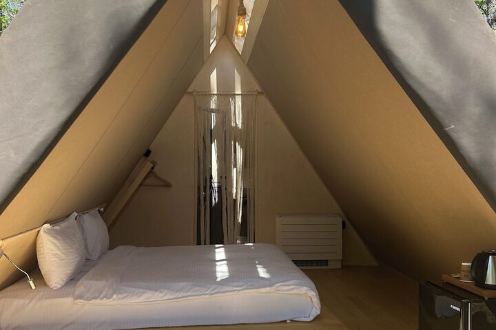 Room 14 of 113