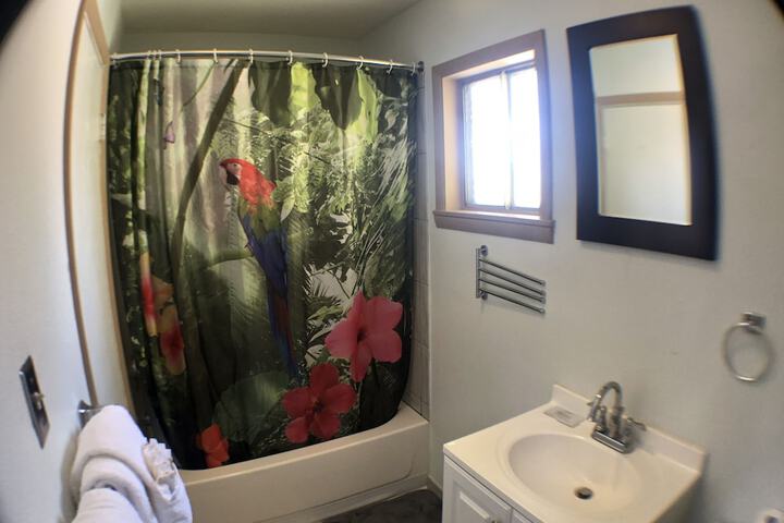 Room 90 of 154