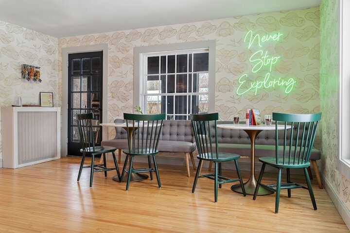 Hotel Interior 22 of 111