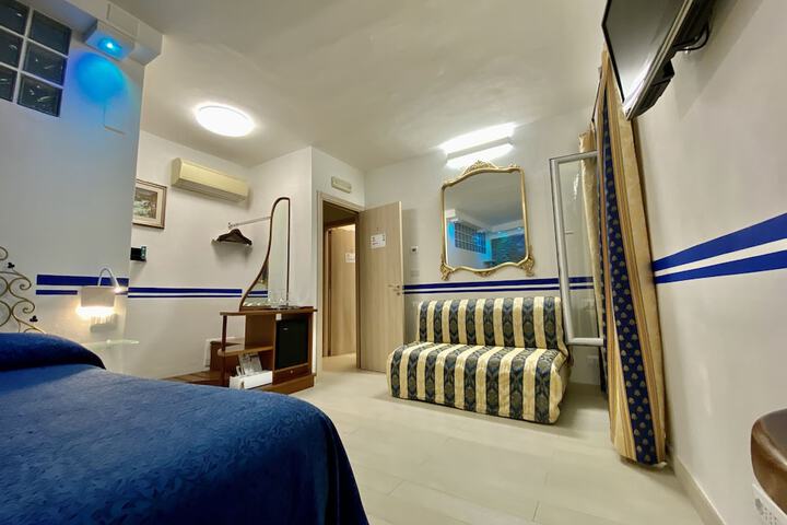 Room 85 of 190
