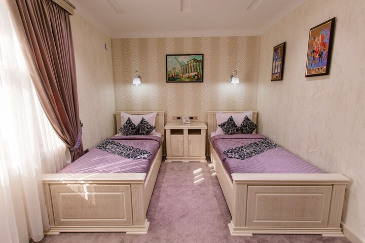 Room 6 of 57