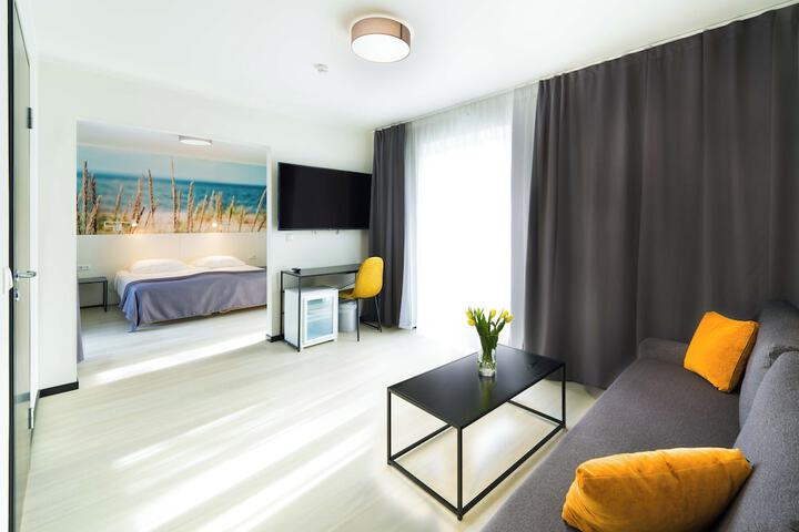 Room 4 of 47
