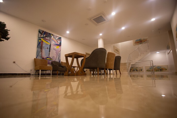 Ballroom/Hall 48 of 57