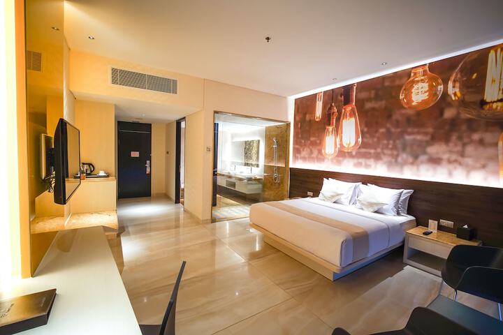 Room 21 of 57