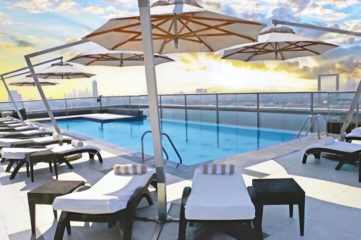 Pool 54 of 97