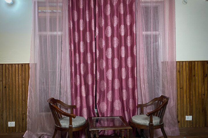 Room 12 of 84