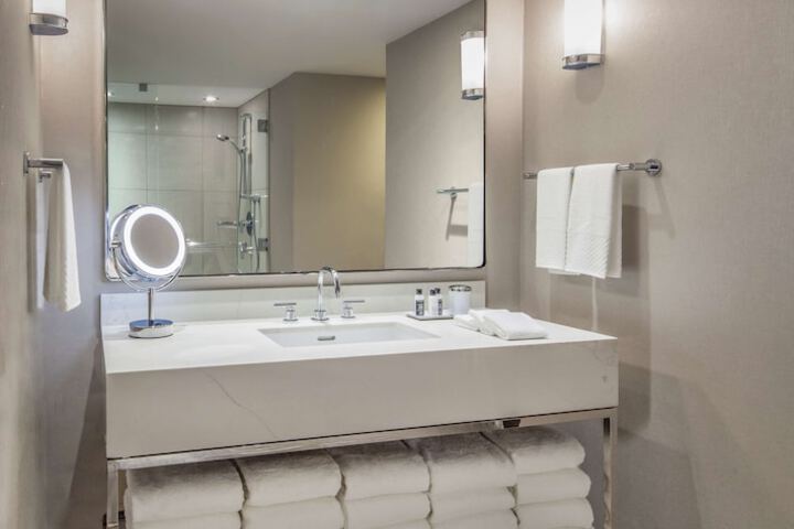 Bathroom shower