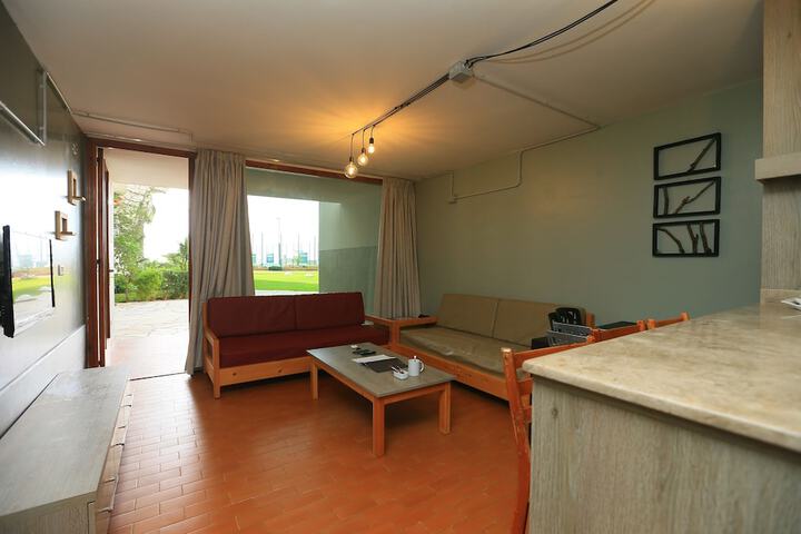 Room 15 of 28