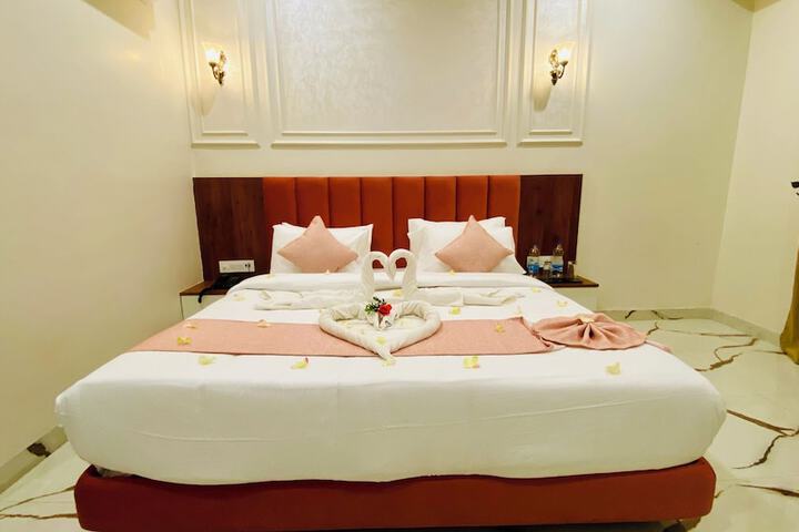 Room 25 of 50