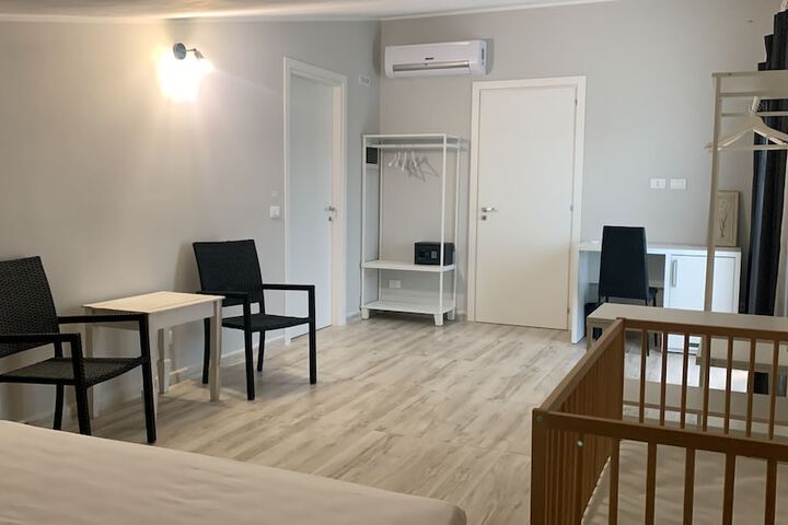 Room 17 of 53