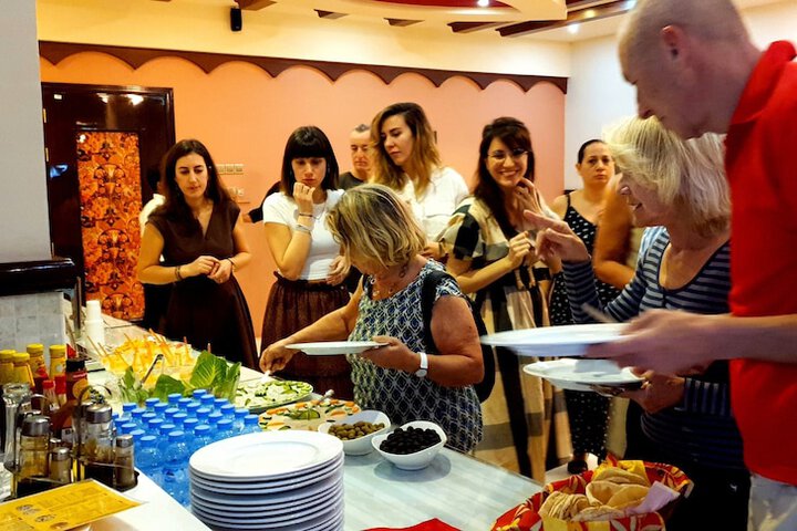 Dining 40 of 46