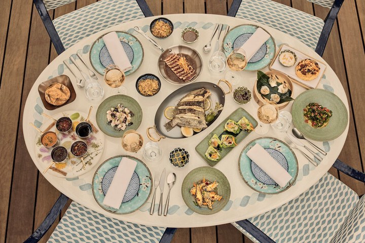 Dining 75 of 136
