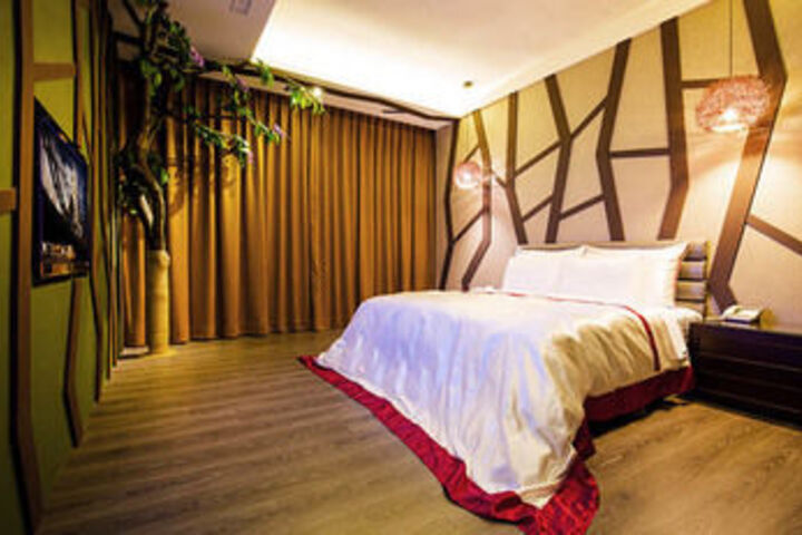 Room 54 of 84