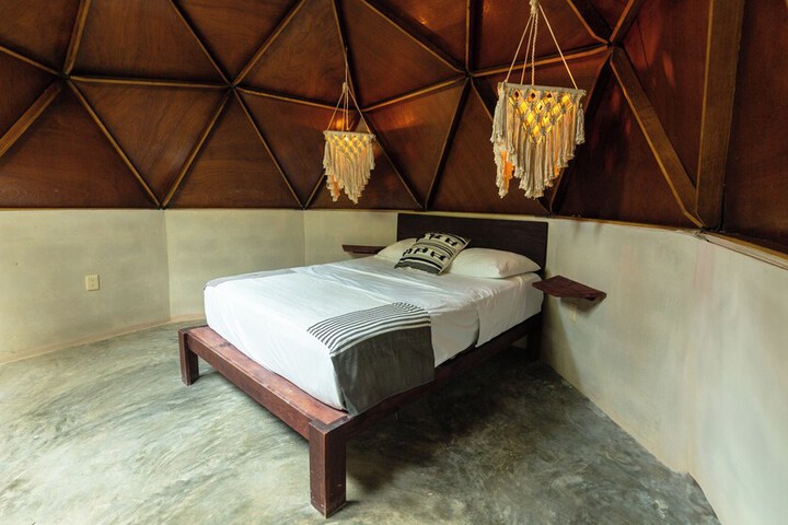 Room 4 of 20