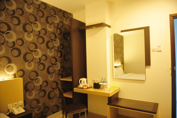 Room 19 of 31