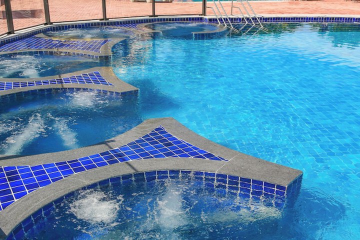 Hotel with Pool