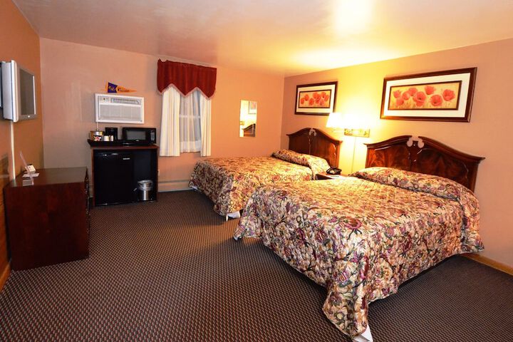1 Queen Bed (19 of 30)
