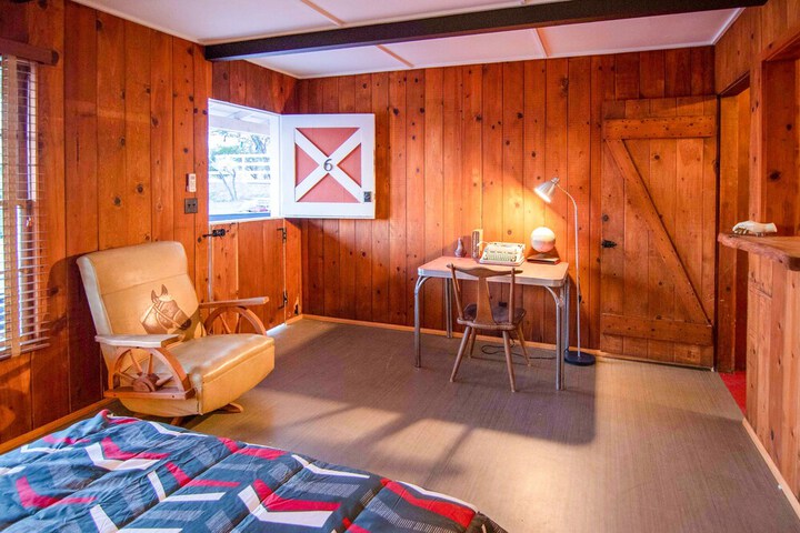 Room 11 of 58