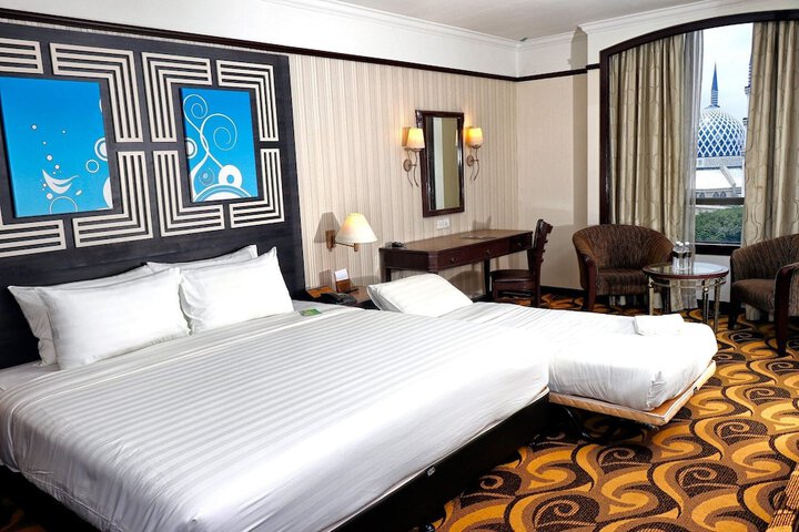 Room 8 of 53