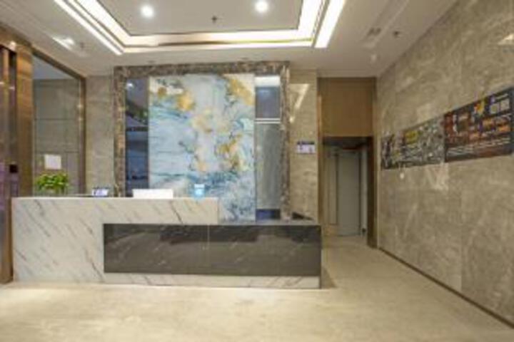 Junyi Chain Hotel (Wuhan Jixian Subway Station Tongji Hospital)