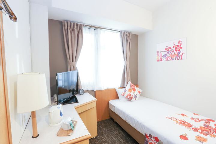 Room 10 of 40