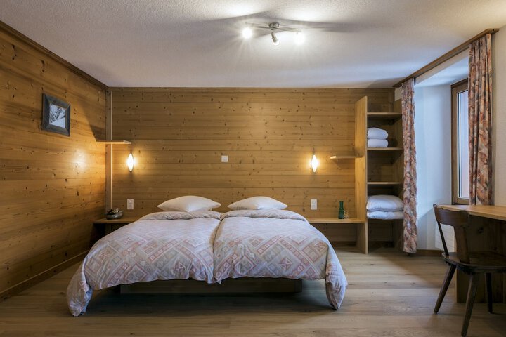 Room 5 of 56