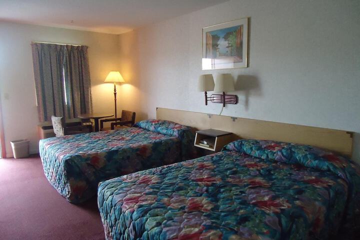 Room 6 of 14