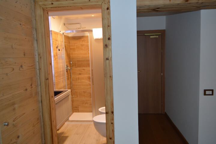Room 40 of 67